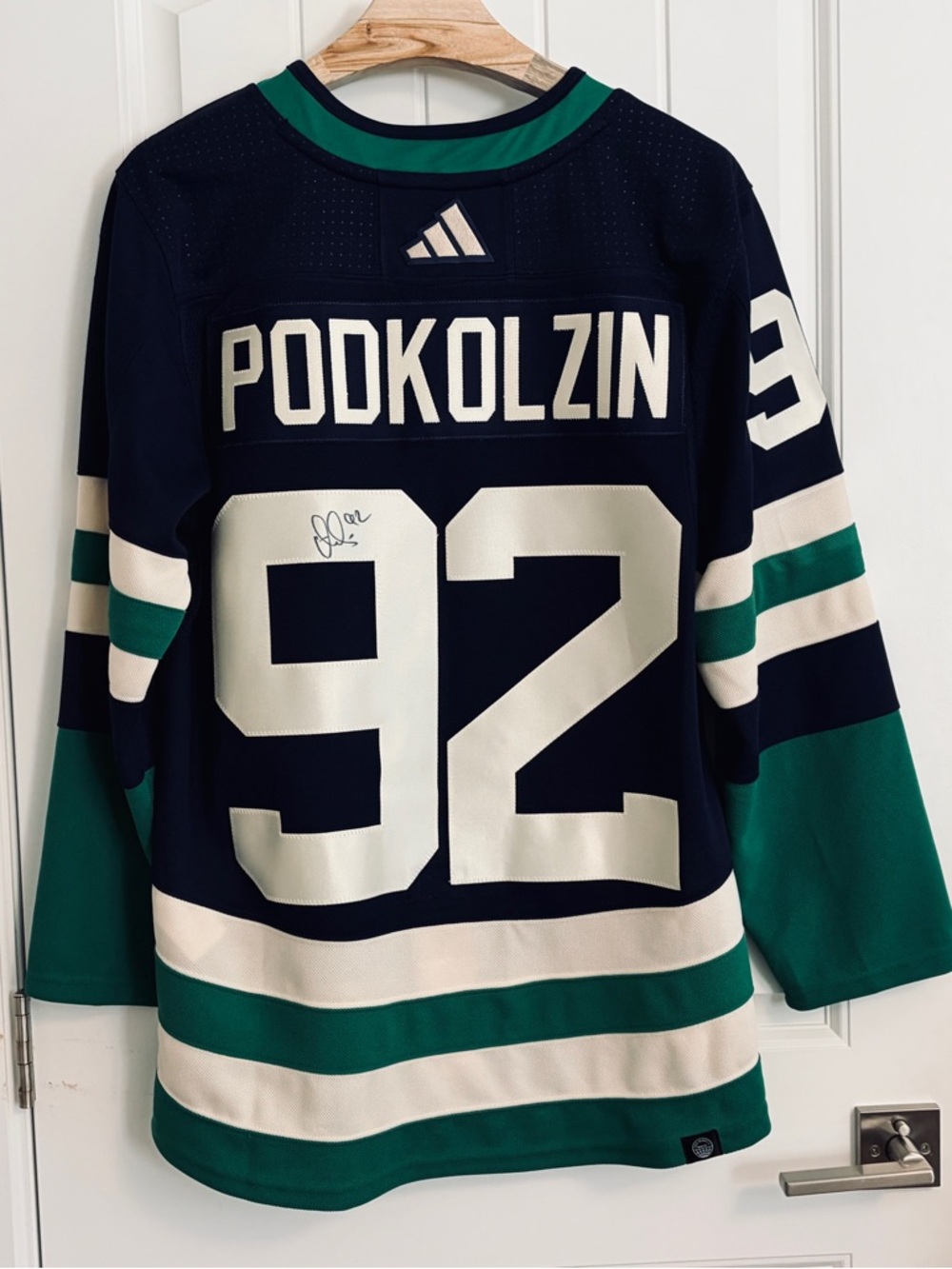 Authentic Adidas Canucks Vasily Podkolzin Retro 2.0 Autograph Jersey 46 Small